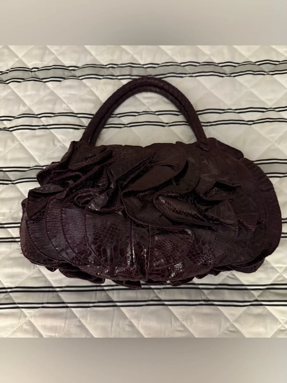 SR Squared by Sondra Roberts Layered Snakeskin textured handbag EUC purple